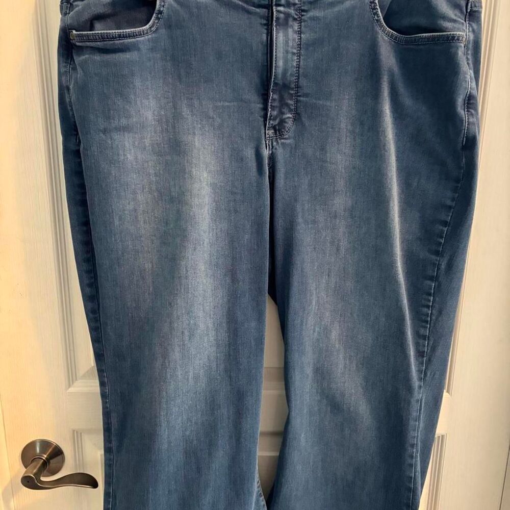 Nydj Women's Blue and Navy Jeans